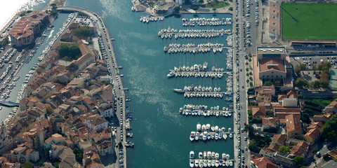 Bassin De Ferrieres Marina