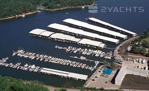 Aqua Yacht Harbor