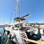 Lagoon 52