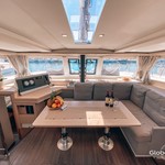 Fountaine Pajot Lucia 40