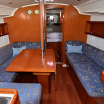 Beneteau Oceanis 37