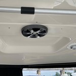 Chaparral 350 Signature Cruiser