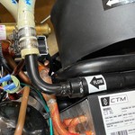 Chaparral 350 Signature Cruiser