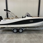 Quicksilver Activ 755 Sundeck