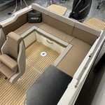 Quicksilver Activ 755 Sundeck