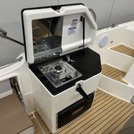 Quicksilver Activ 755 Sundeck
