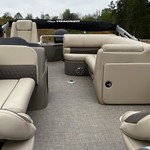 Sun Tracker Fishin Barge 20 DLX