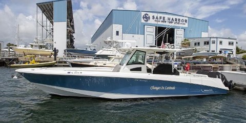 Boston Whaler 370 Outrage