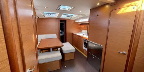 Dufour 460