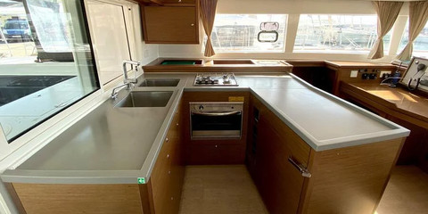 Lagoon 450