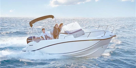 Quicksilver Activ 675 Open