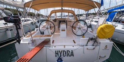 Beneteau Oceanis 38