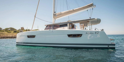 Fountaine Pajot Astrea 42