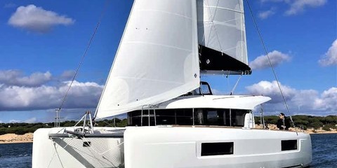 Lagoon 40