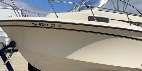 Grady-White Adventure 208