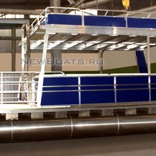 Катер - понтон двухпалубный (тримаран) с солярием