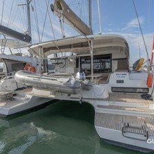 Lagoon 42