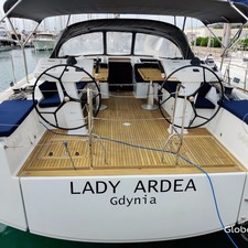 Hanse 548