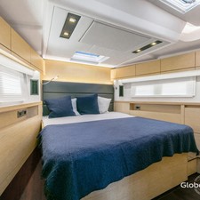Hanse 548
