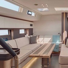 Beneteau Oceanis Yacht 62