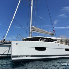 Fountaine Pajot Lucia 40