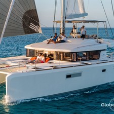 Lagoon 52