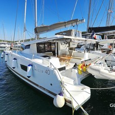 Fountaine Pajot Lucia 40