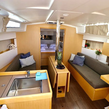 Beneteau Oceanis 38.1