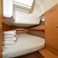 Dufour 382