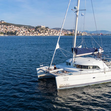 Lagoon 380 - 4 + 2 cab.