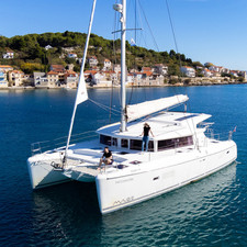 Lagoon 421 - 4 + 1 cab.