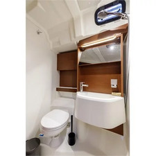 Oceanis 51.1 (5Cab)