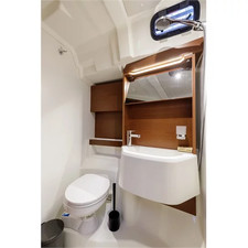 Oceanis 51.1 (5Cab)
