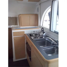 Lagoon 380 (4Cab)