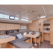 Oceanis 38 (3Cab)