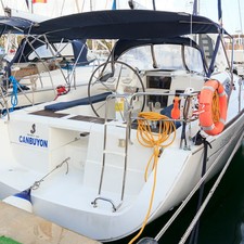 Beneteau Oceanis 37