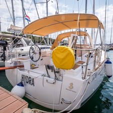 Beneteau Oceanis 38