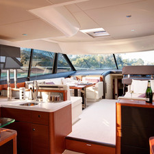 Prestige 550 Fly