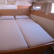 Lagoon 400