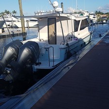 Cutwater C-302 Coupe