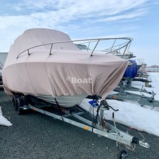 Sea ray 215 express cruiser