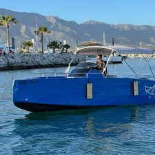 Nuva Yachts M6