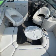 Rinker 246 CB