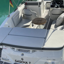 Sea Ray 230