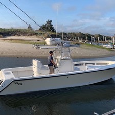 SeaVee 32 Center Console