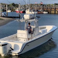 SeaVee 32 Center Console