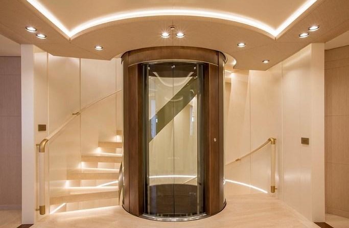 Alloy Yachts Red Dragon