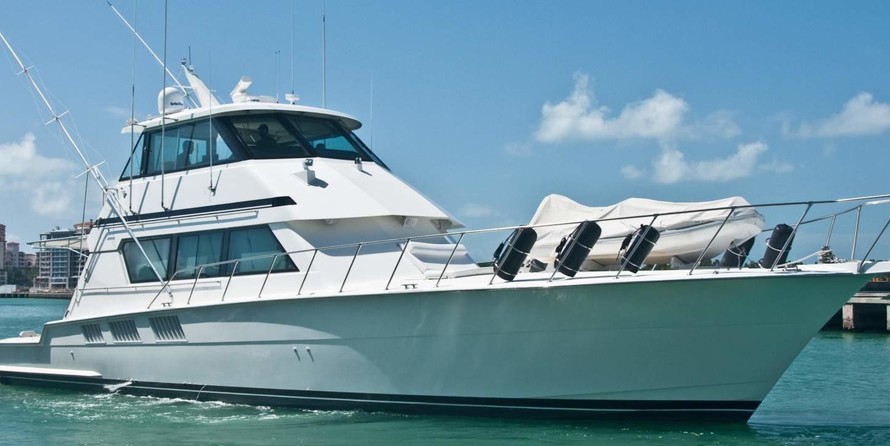 Hatteras 65