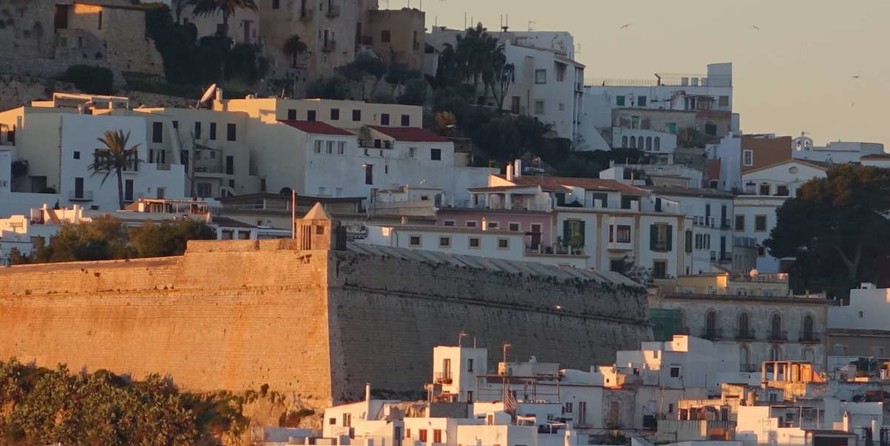 Madness (Bilgin 110 Sky)