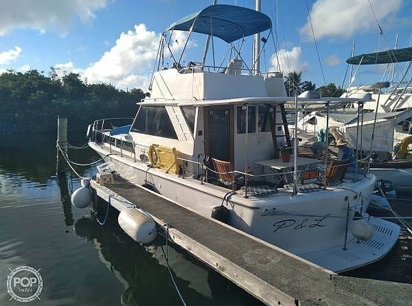 Chris-Craft Commander 44